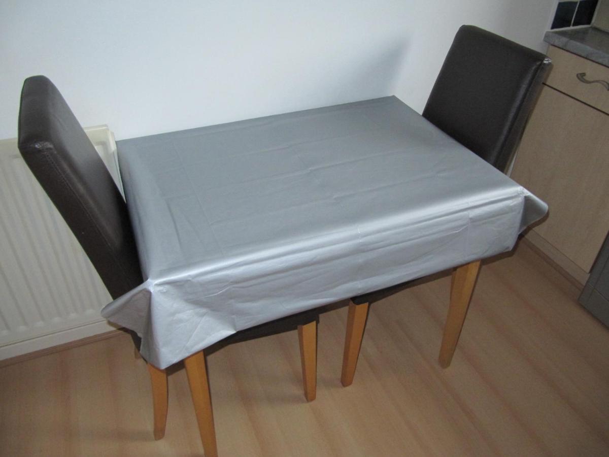 Cozy Off Road 2 Bedroom Cottage Apartment With Free Wi-Fi And Private Parking Glasgow Exterior photo